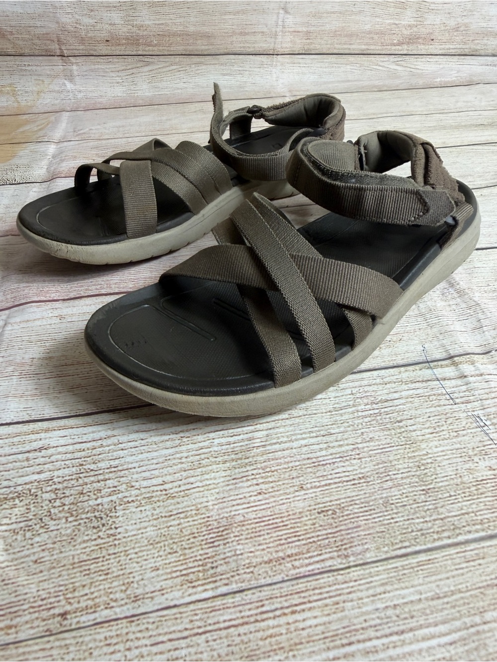 Teva Sanborn Sandals   Tan brown. Size 9